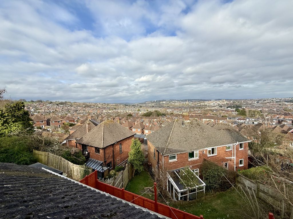 Property photo 2 of 18 Photo 10