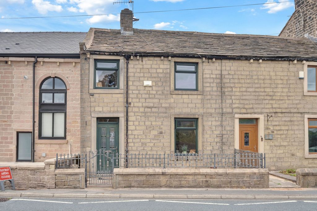 Property photo 1 of 25