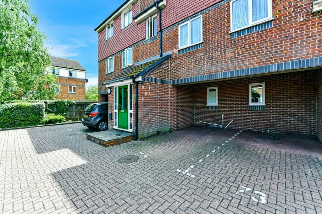 Property photo 1 of 1