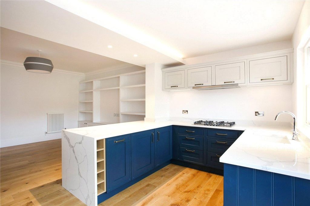 Property photo 1 of 10 Picture No. 06