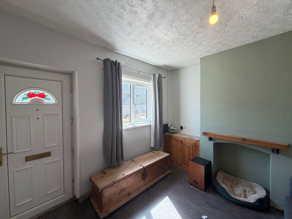 Property photo 2 of 6