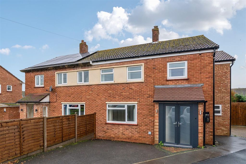 Property photo 1 of 21