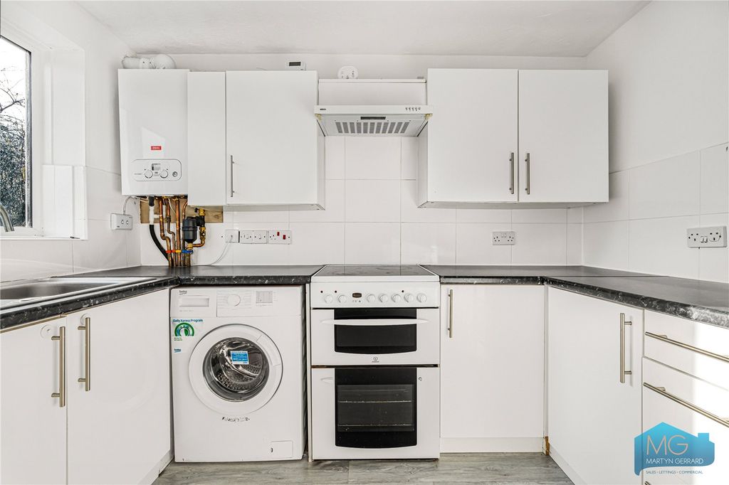 Property photo 2 of 15 Picture No. 08