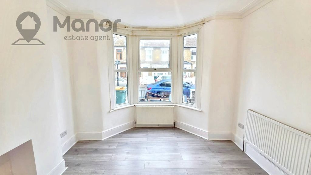 Property photo 3 of 15 Whatsapp Image 2026-01-06 At 15.33.35 (3)