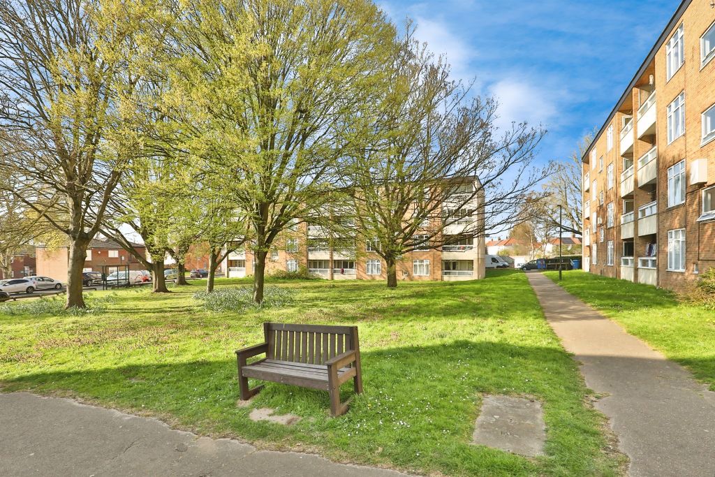 Property photo 2 of 16