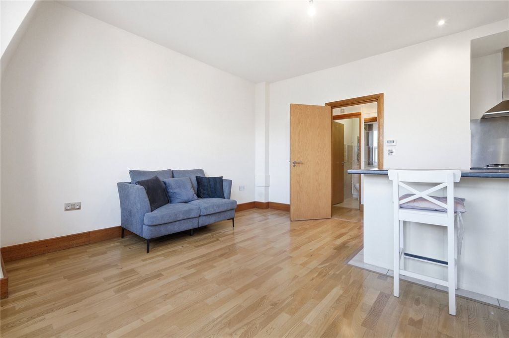 Property photo 3 of 11 Picture No. 08
