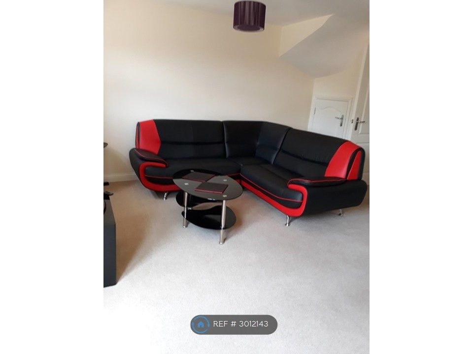 Property photo 1 of 2