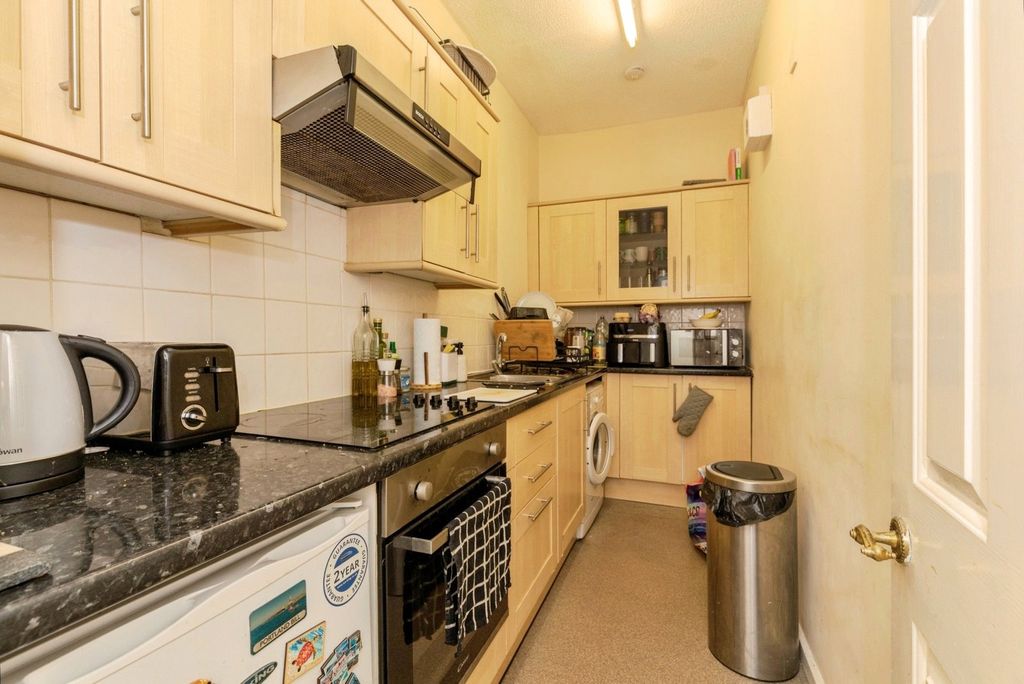 Property photo 3 of 15 Photo