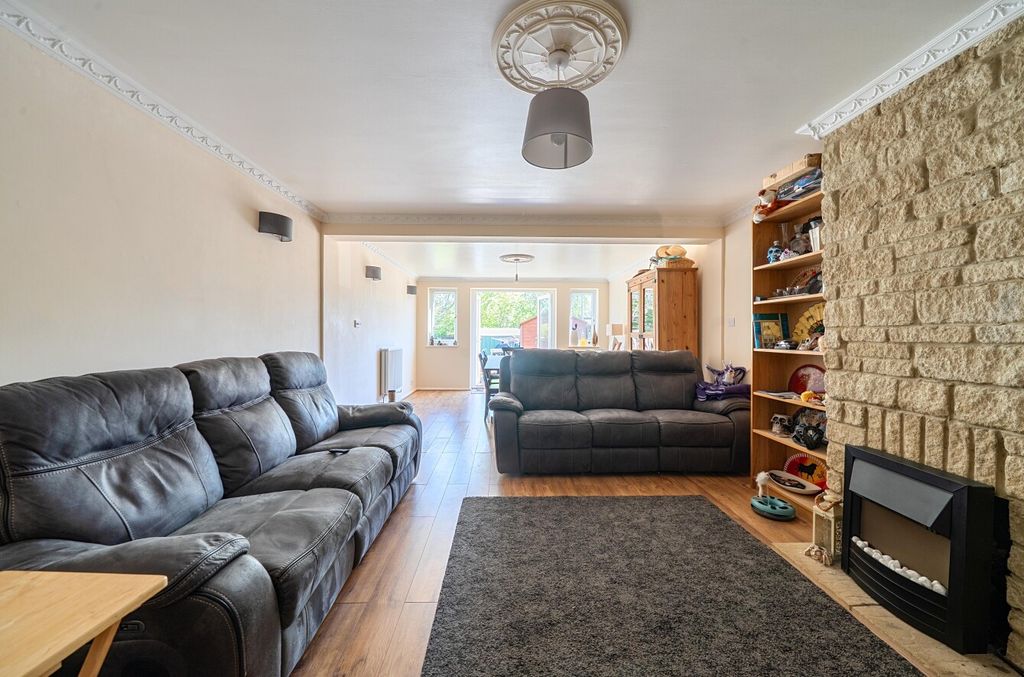 Property photo 3 of 22 1450826569Eb6603d396F