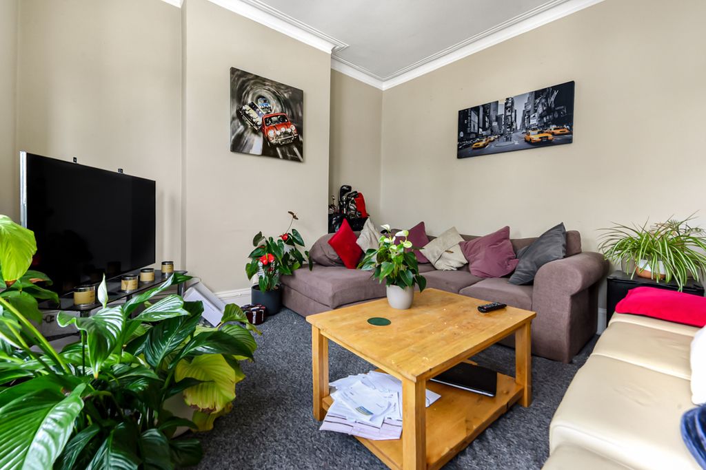 Property photo 1 of 11 1