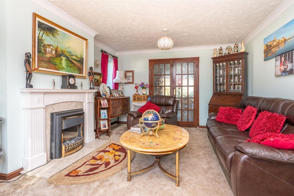 Property photo 3 of 22 16Lancasterrose,Mundesley-32.Jpg