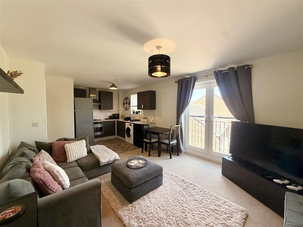 Property photo 2 of 15 2
