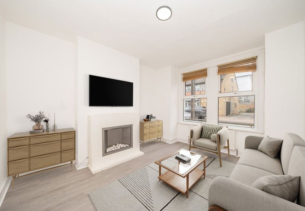 Property photo 2 of 5