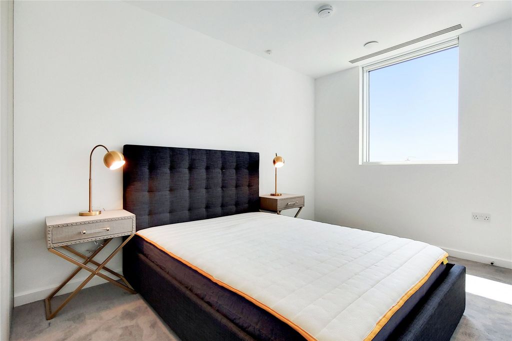 Property photo 3 of 11 Picture No. 19