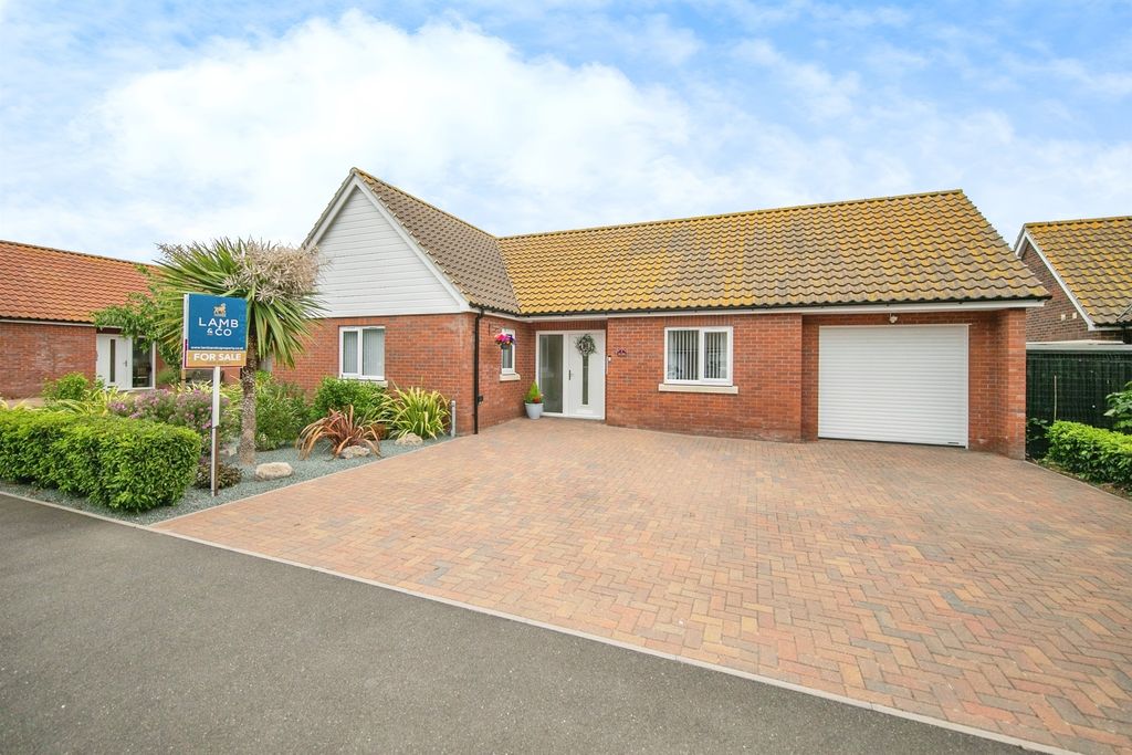Property photo 2 of 16