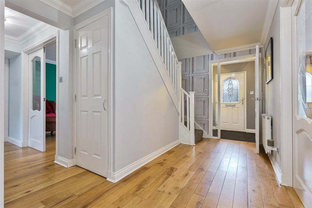 Property photo 2 of 25 2