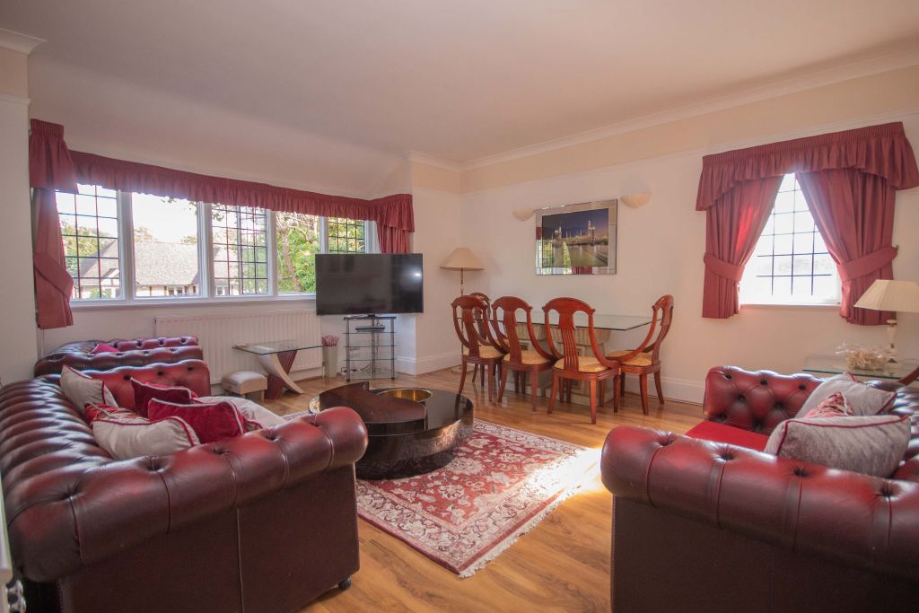 Property photo 3 of 10