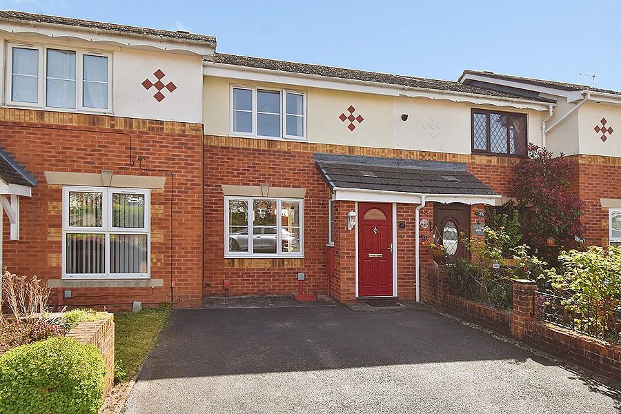 Property photo 1 of 12