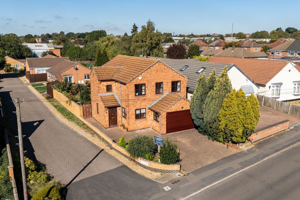 Property photo 1 of 28 3