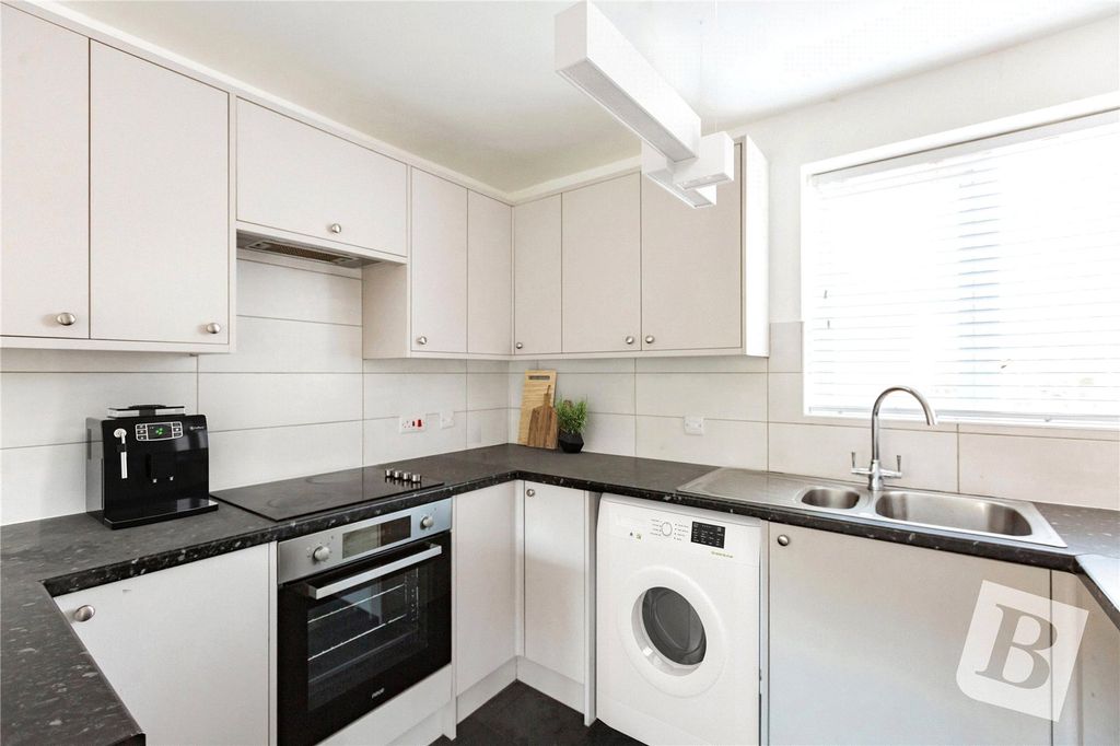 Property photo 2 of 13 Picture No. 25