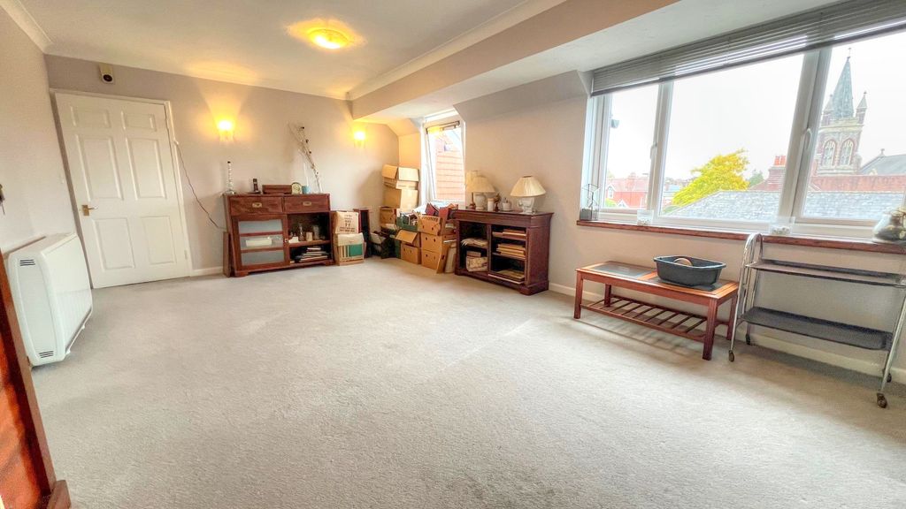 Property photo 2 of 11 41 Lavant 4_Smooth