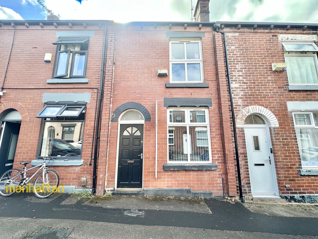 Property photo 1 of 15 External Front