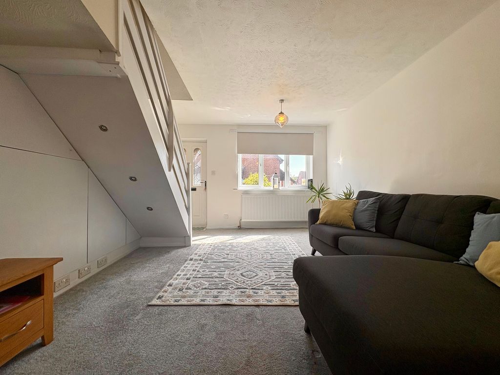 Property photo 2 of 12