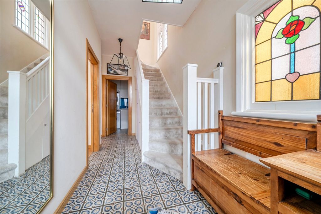 Property photo 2 of 20 Picture No. 15