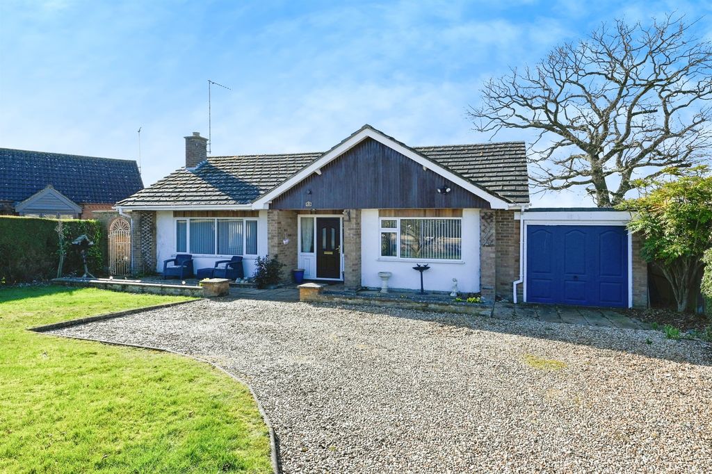 Property photo 1 of 18