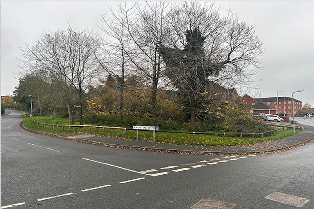 Property photo 1 of 6