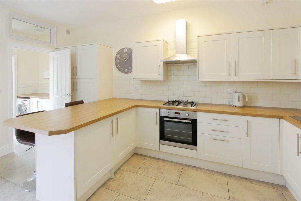 Property photo 2 of 7 d0d6403c-Kitchen.Jpg