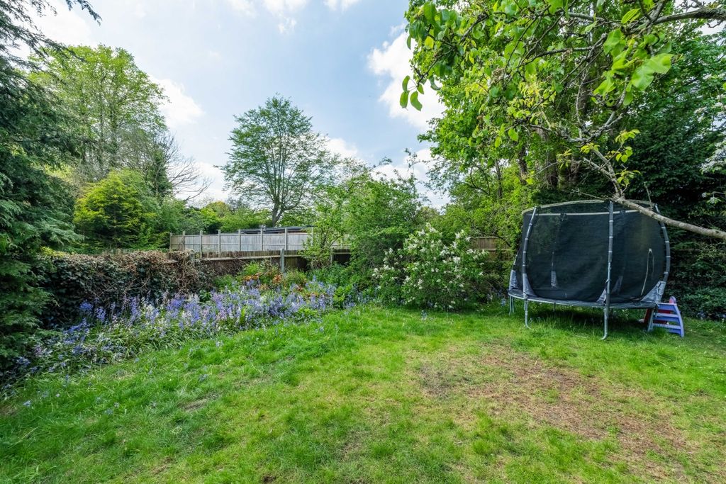 Additional image 22 of 4 bed flat to rentElmstead Glade, Chislehurst BR7