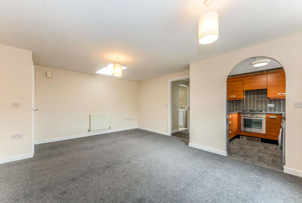 Property photo 2 of 7 Living Room