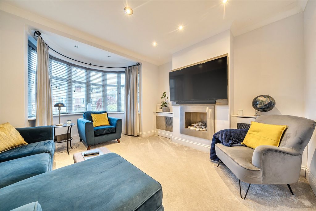 Property photo 3 of 23 Picture No. 04