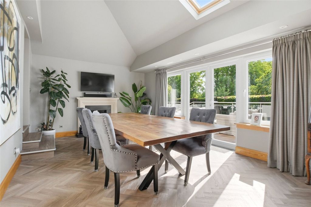 Additional image 11 of 4 bed detached house for saleLymekilns, 6 Wellknowe Road, Thorntonhall, Glasgow G74