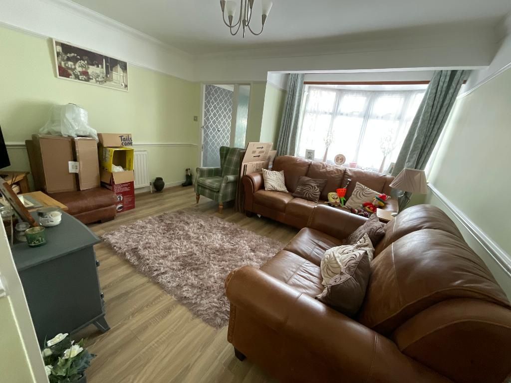 Property photo 2 of 19 Living Room 13'4 x 13'