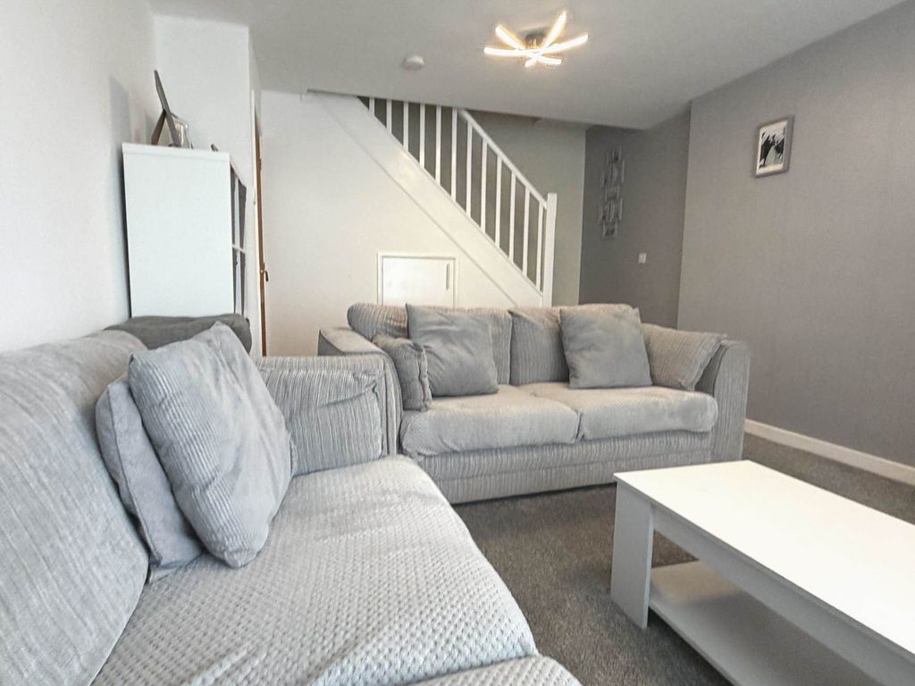 Property photo 3 of 21