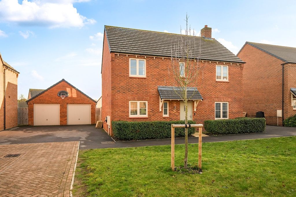 Property photo 1 of 22