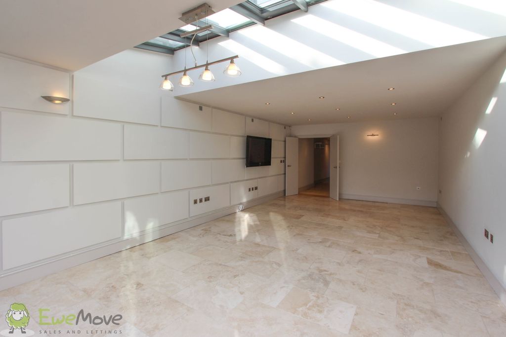 Property photo 2 of 15 Img_0491-2
