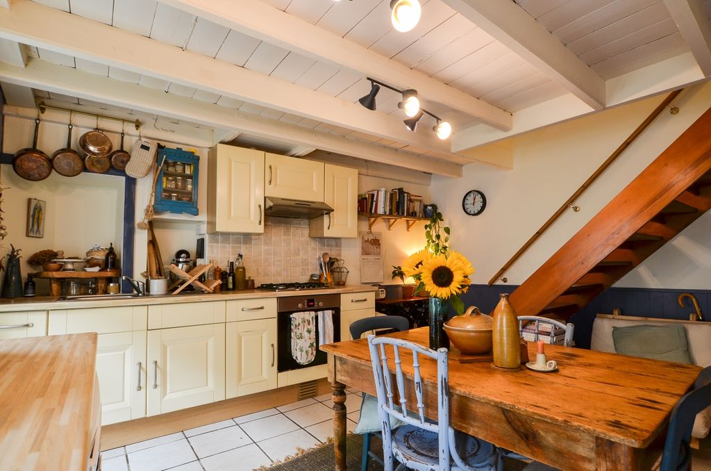 Property photo 3 of 13 4 Church Lane - 01208 872728-12