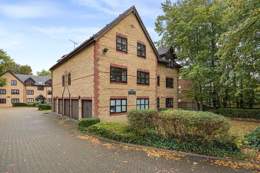 Property photo 1 of 10 External