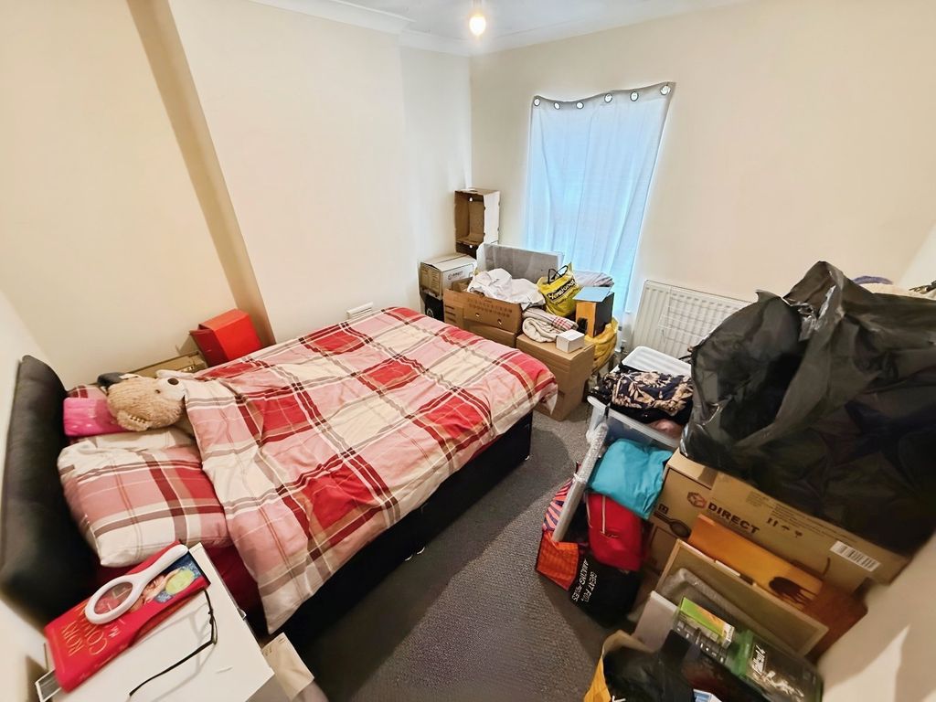 Property photo 3 of 4 Picture No. 02