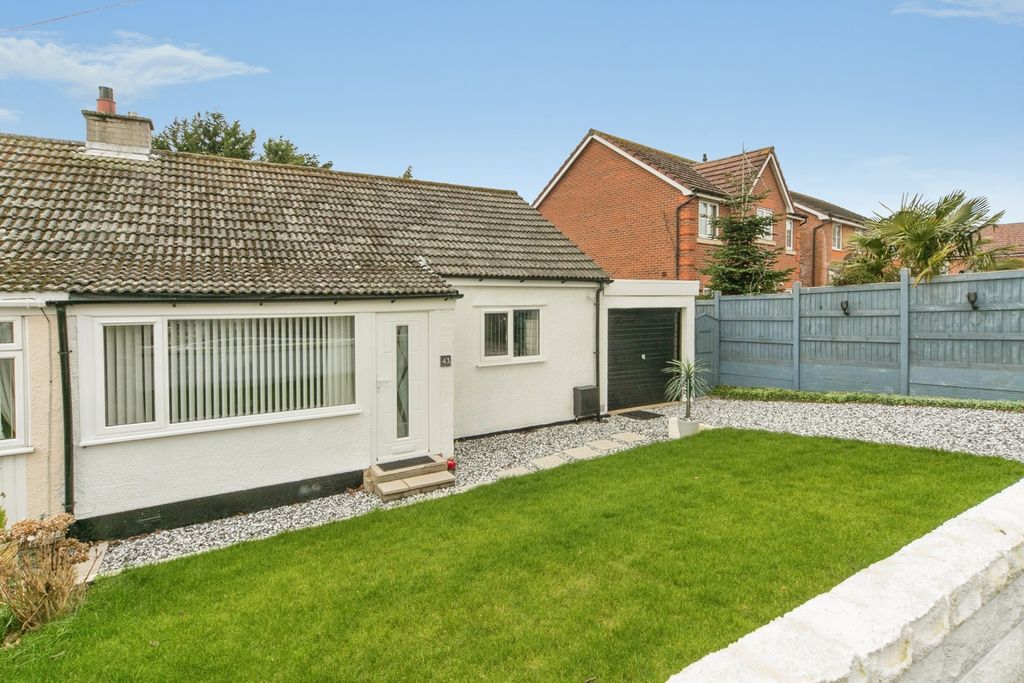 Additional image 12 of 2 bed bungalow for saleCae Coed, Llandudno Junction, Conwy LL31
