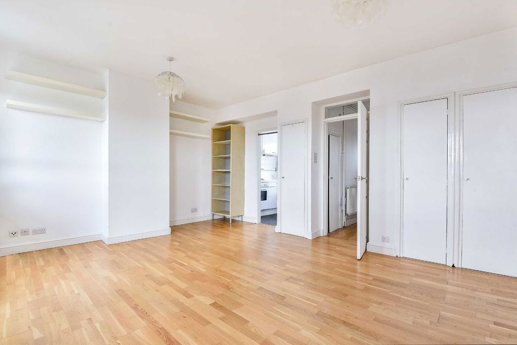 Property photo 2 of 3