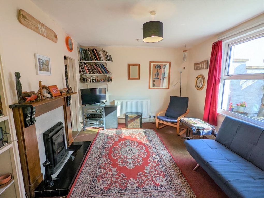 Property photo 3 of 17