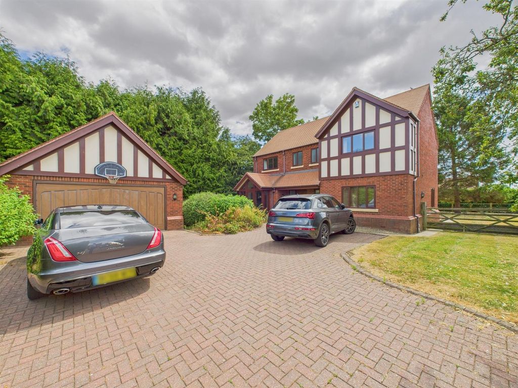 Property photo 1 of 24 Cam02541G0-Pr0502-Still026.Jpg