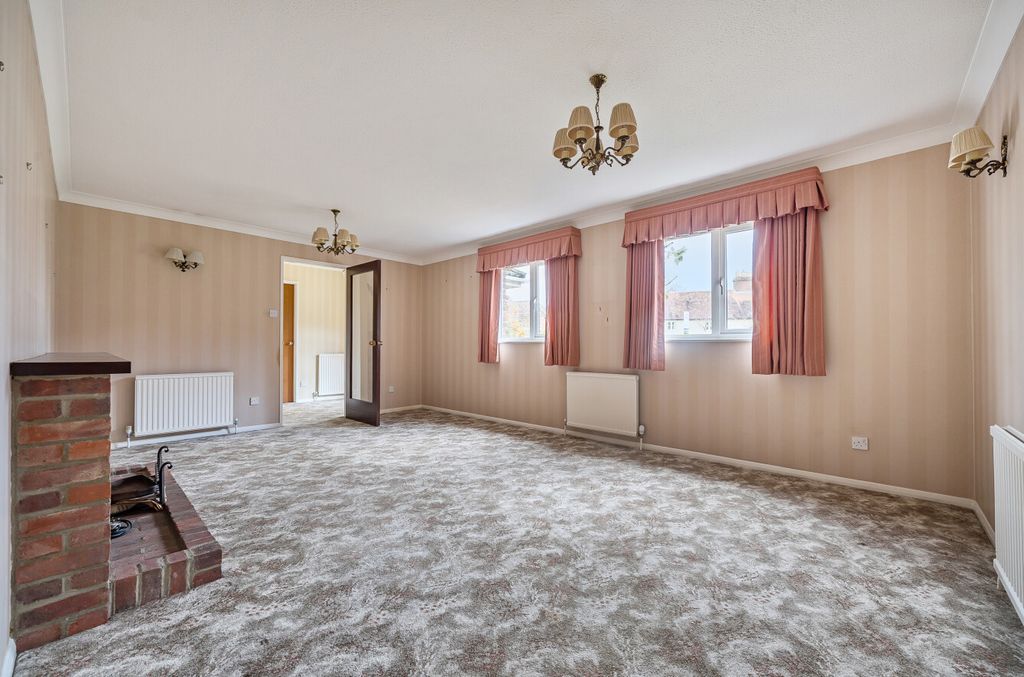 Property photo 2 of 20 1392808-21-694028...