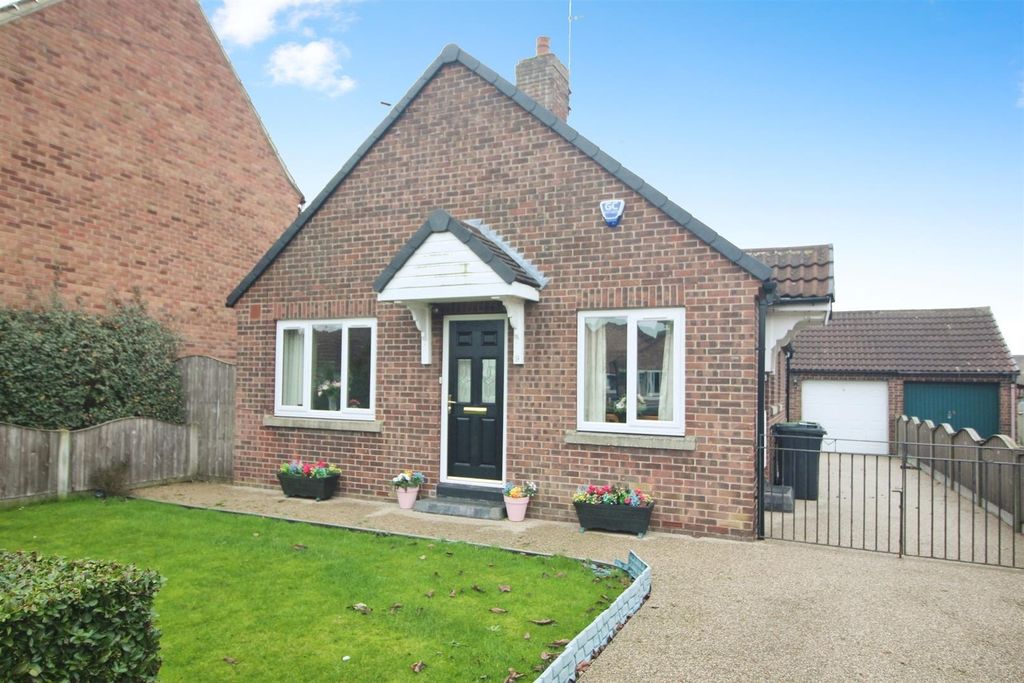 Property photo 1 of 13 Exterior