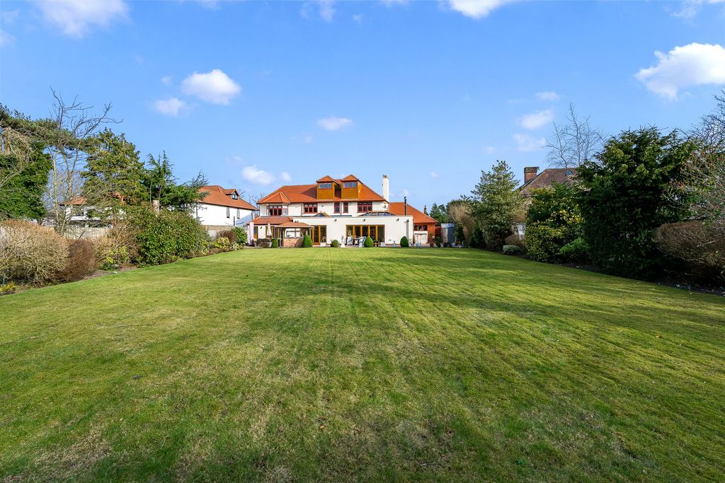 Property photo 1 of 61