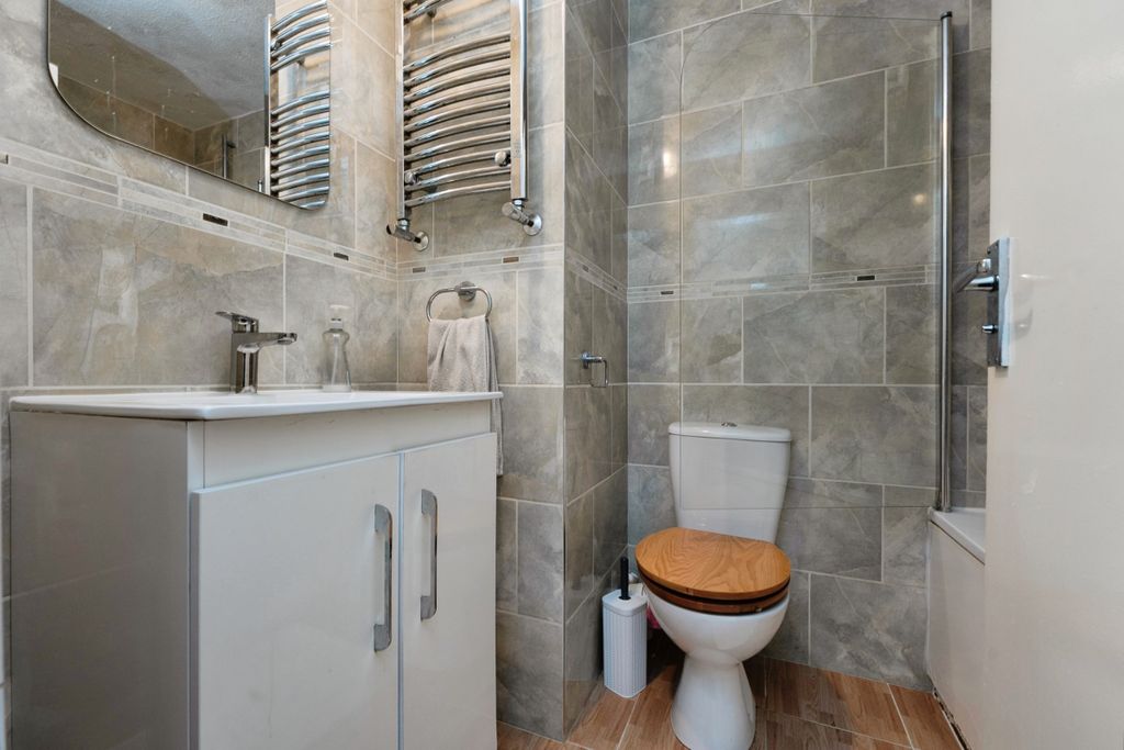 Property photo 3 of 16 4c8c9402-6B48-F111-Bec7-002248415F3F